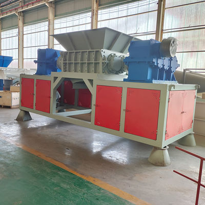 Trituradora para el reciclado multifuncional de bolsas tejidas de película de caucho, chatarra de madera y metal