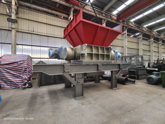 110kW de potencia trituradora multifuncional de doble eje para chatarra de metal y motores de automóviles usados