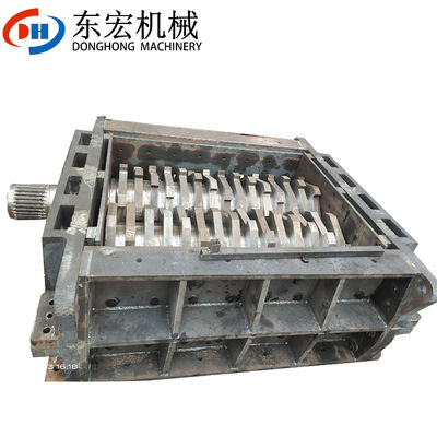 Máquina de trituración de madera/ metal/ caucho/ plástico/ cartón de 90KW con cuchillo de cuchillo de caja de cámara