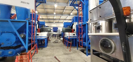 Trituradora de metales de chatarra industrial de doble eje para el reciclaje de aluminio de alto nivel de seguridad