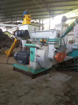 380V de tensión de plástico triturador triturador de madera molino de martillo para el trituración de botellas de mascotas